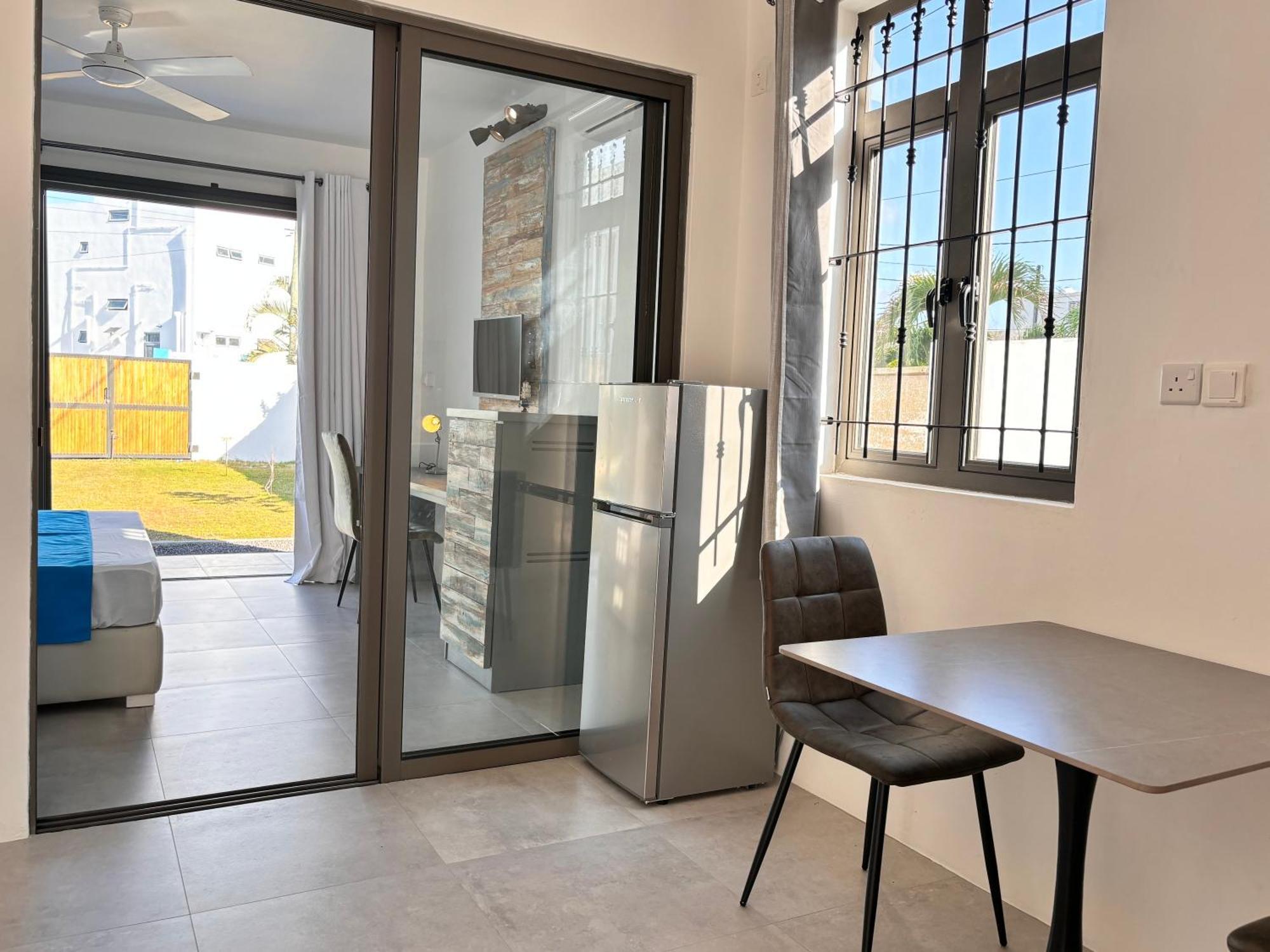 Maison Mont Choisy - One Or Two Bedrooms Apartment Trou aux Biches Exterior photo
