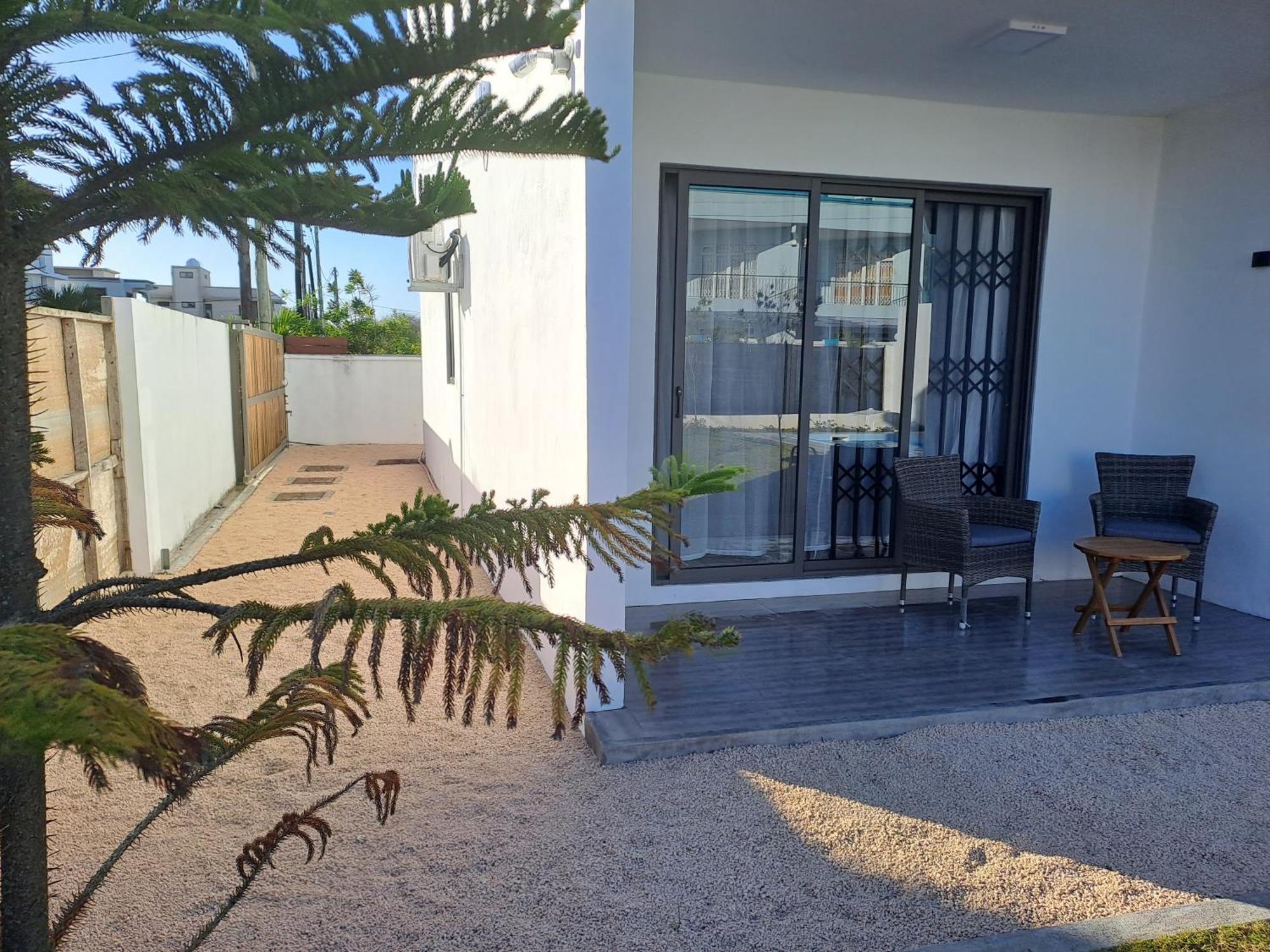 Maison Mont Choisy - One Or Two Bedrooms Apartment Trou aux Biches Exterior photo